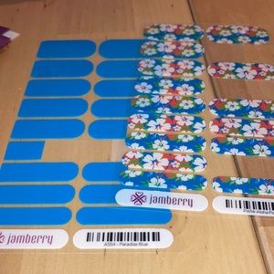 Surf 🏄‍♀️ is up ⬆️